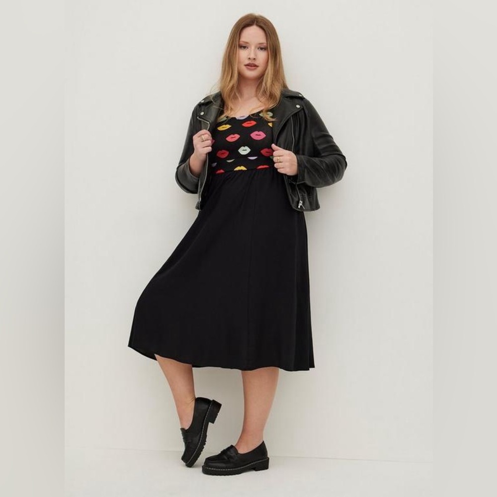 Torrid Kissy Lips Midi Challis And Jersey Dress Women’s Size 00 Medium M Rare!!! - Picture 8 of 9